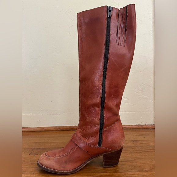 Nine West Lady’s Knee High Leather Buckle Boots - Picture 3 of 5